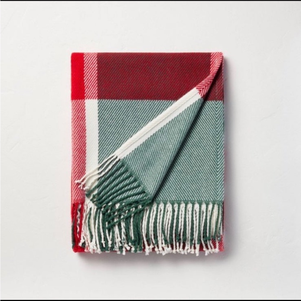 Target Hearth & Hand™  NEW Festive Plaid Woven Christmas Throw Blanket
